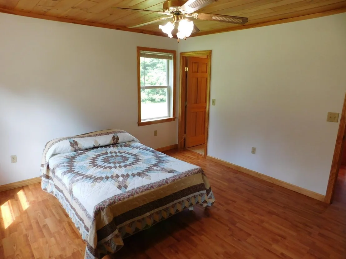Photo of 150 Piney Woods