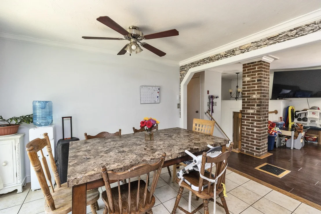 Photo of 511 Forristall