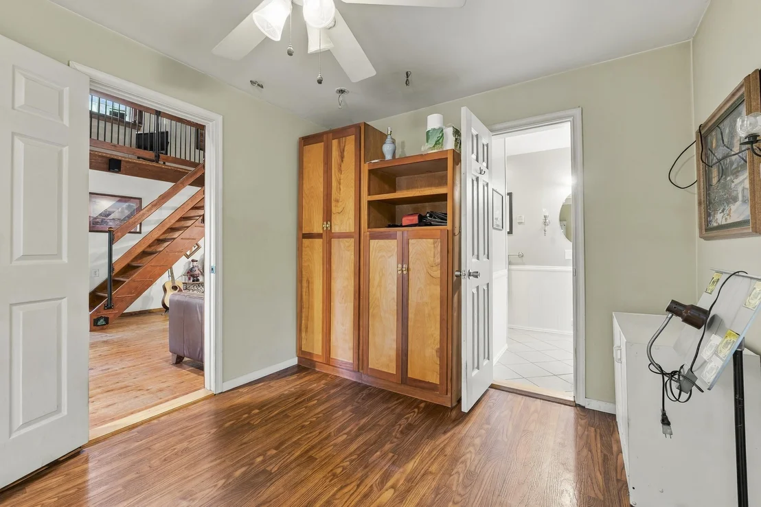 Photo of 328 Spring