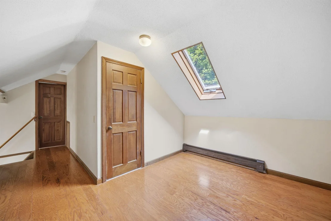 Photo of 397 Mount Prospect