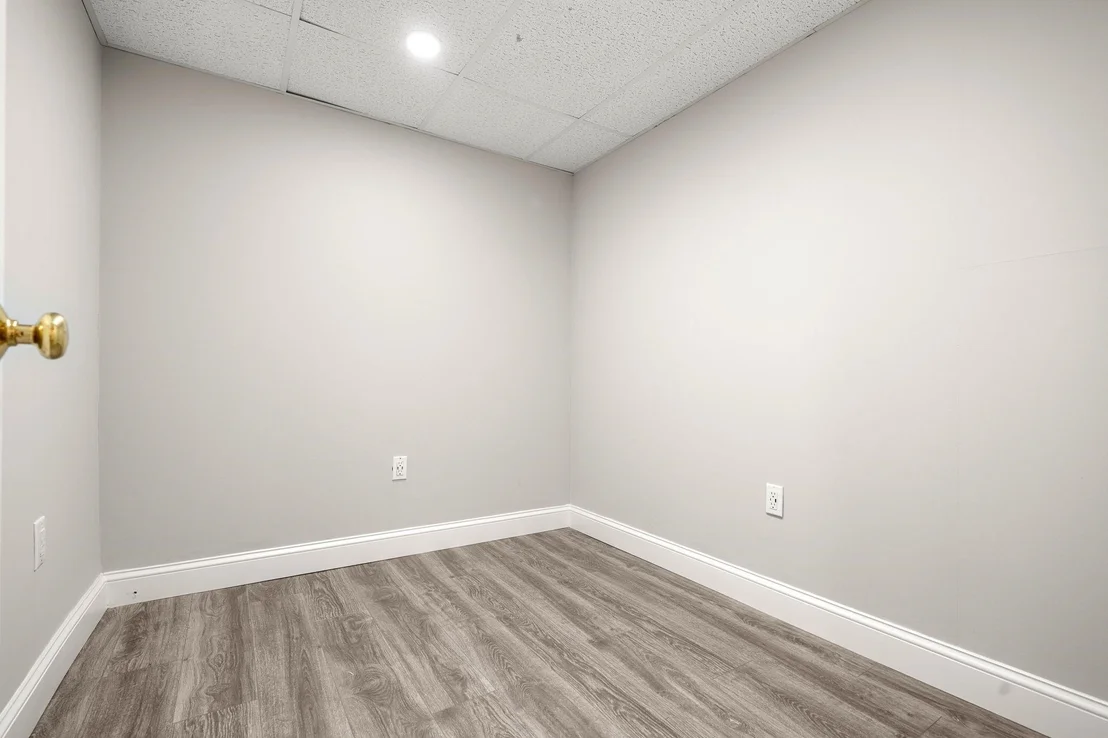 Photo of 102 Kimball