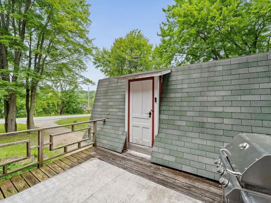 Photo of 1128 Hardscrabble