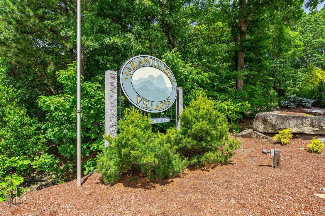 Photo of Unit 47 at 1465 Hooksett