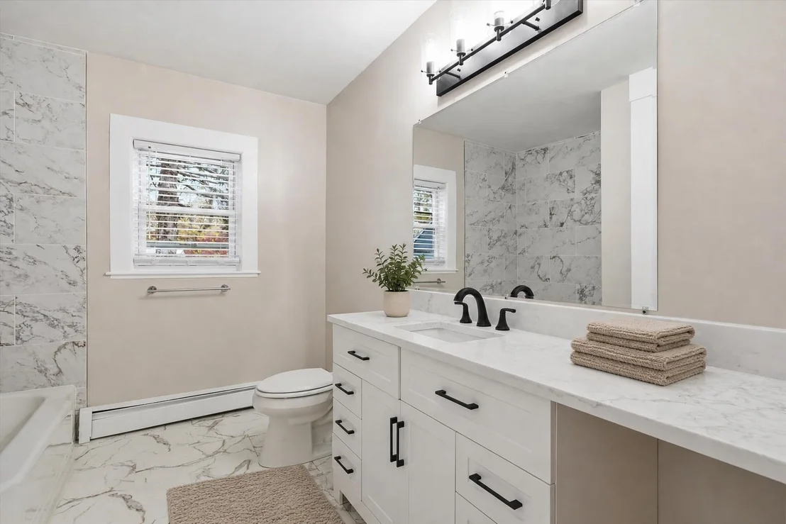 Photo of 293 Lawrence
