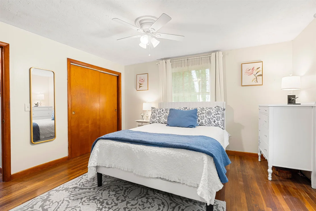 Photo of 13 Barnard Hill