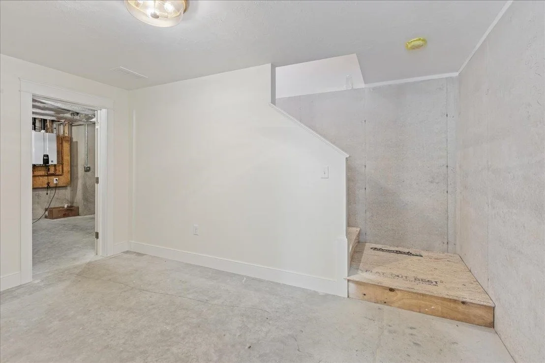 Photo of 189 No. Main