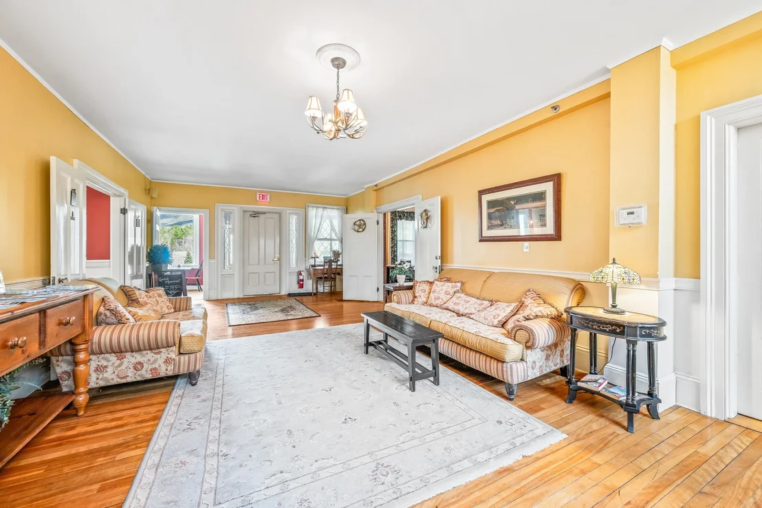 Photo of 12 Thorn Hill