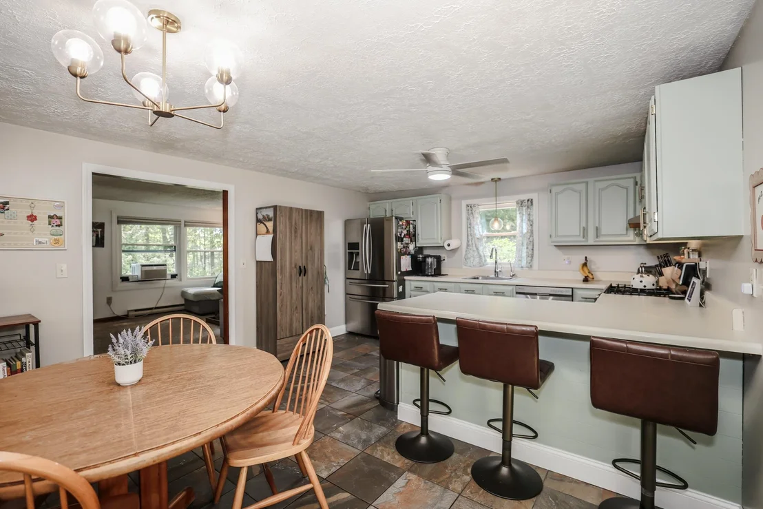 Photo of 285 Colby