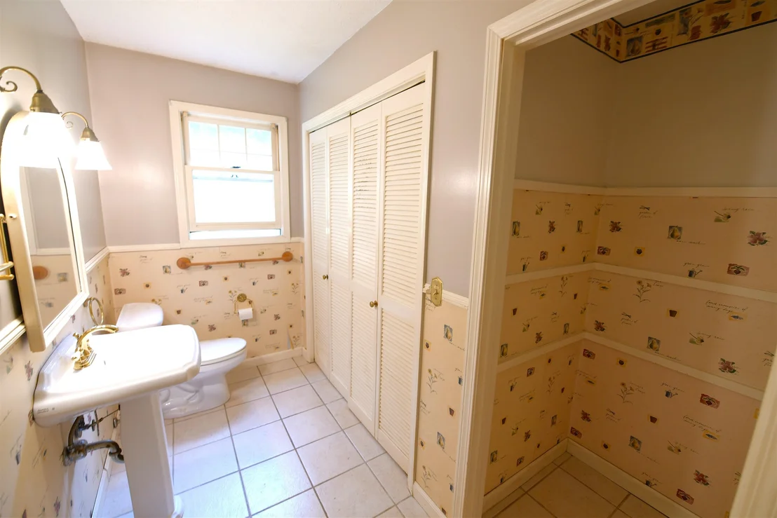 Photo of 228 Yantz Hill