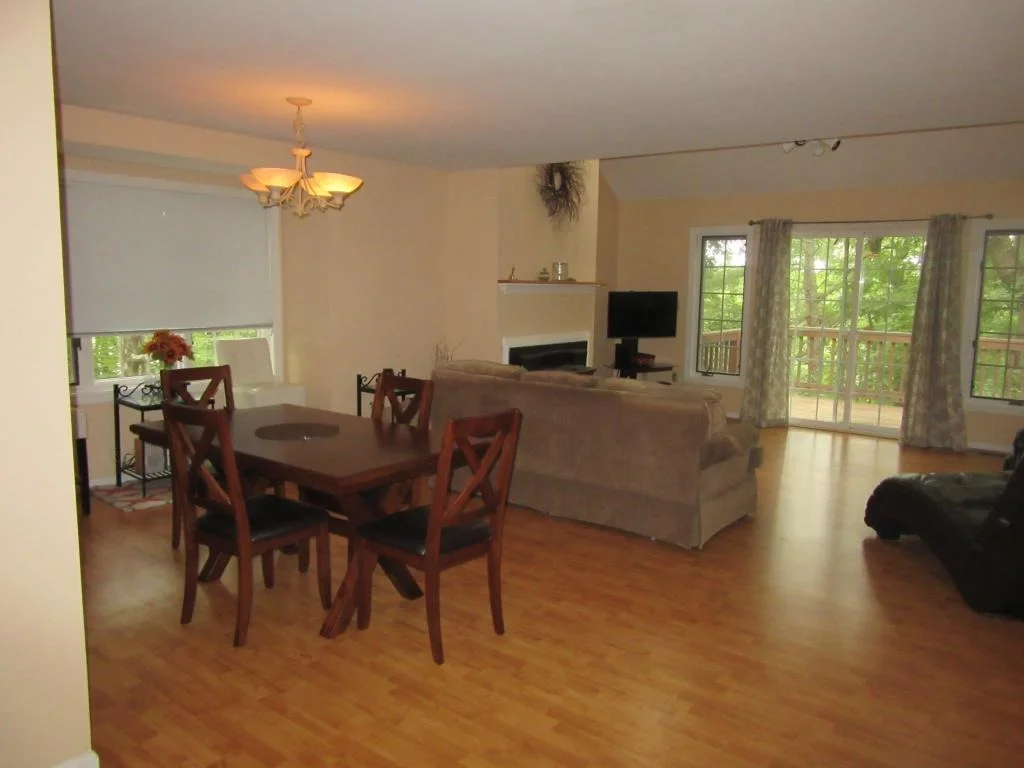 Photo of Unit 363 at 1465 Hooksett