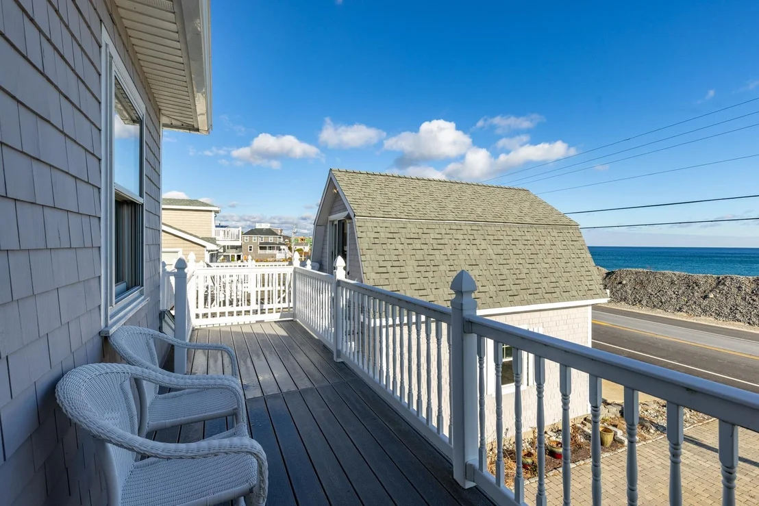 Photo of 1643 Ocean