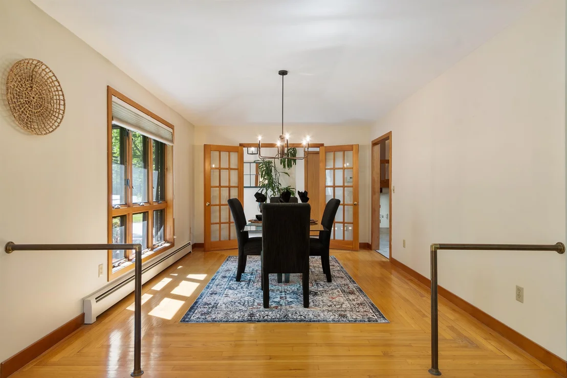 Photo of 6 Weston