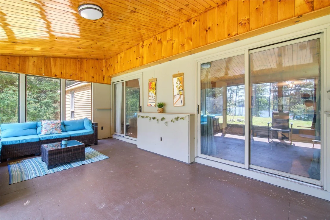 Photo of 103 Lacy