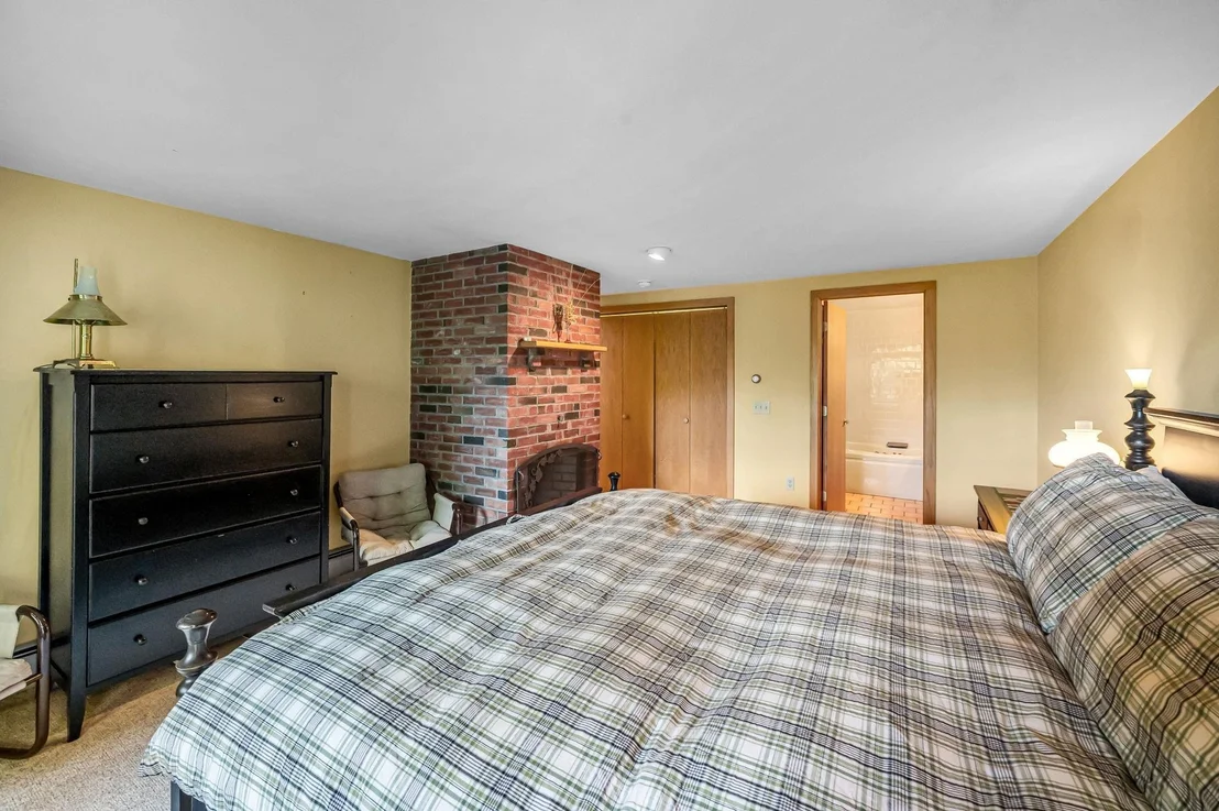 Photo of 33 Carinthia
