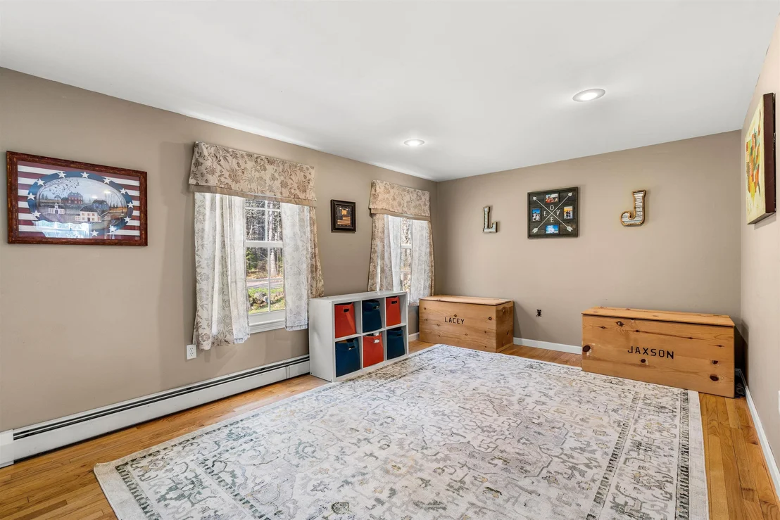 Photo of 75 Mcdaniel Shore