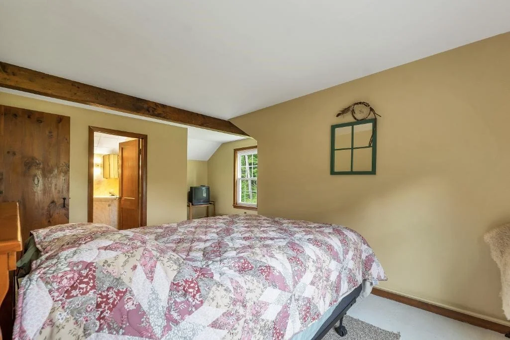 Photo of 533 Ellsworth Hill