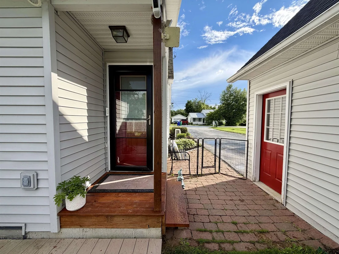 Photo of 23 Guyette