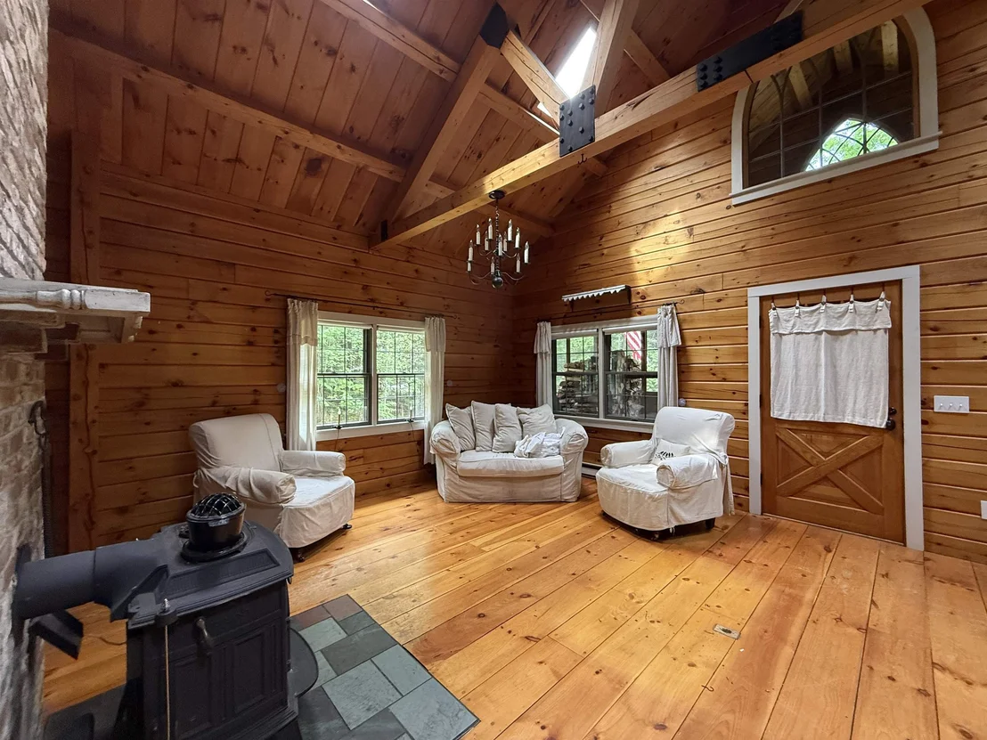 Photo of 38 Old Jaffrey