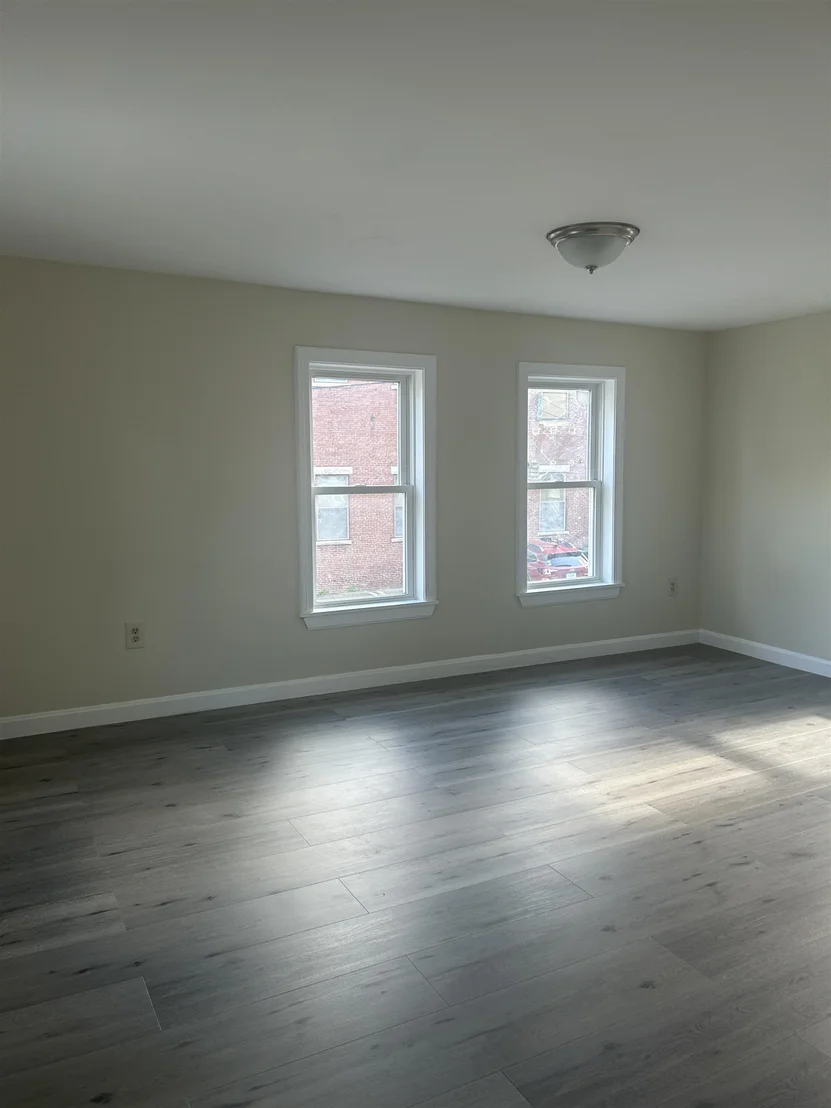 Photo of 10 Tremont