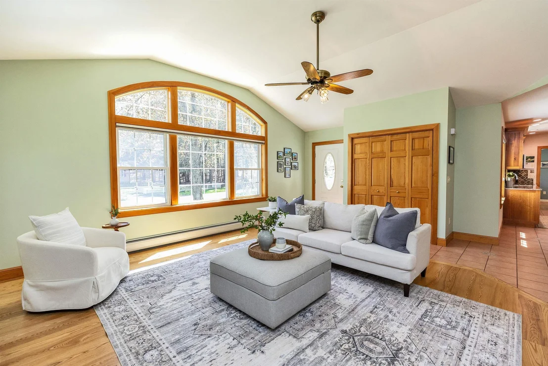 Photo of 78 Meadowcrest