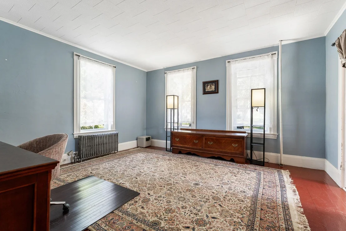 Photo of 276 Central