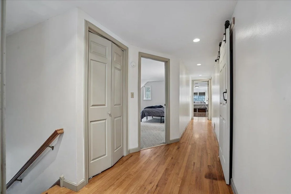 Photo of 50 Hearthside