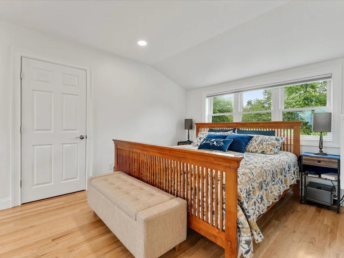 Photo of 1233 Satterly