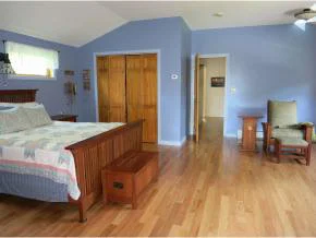 Photo of 42 Red Barn