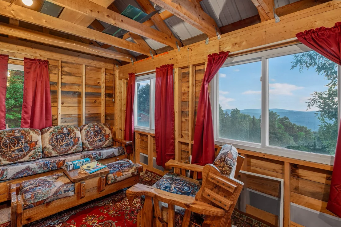 Photo of 42 Mountain View