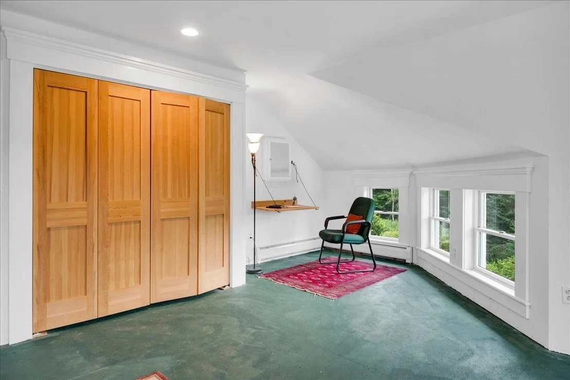 Photo of 3173 Brook