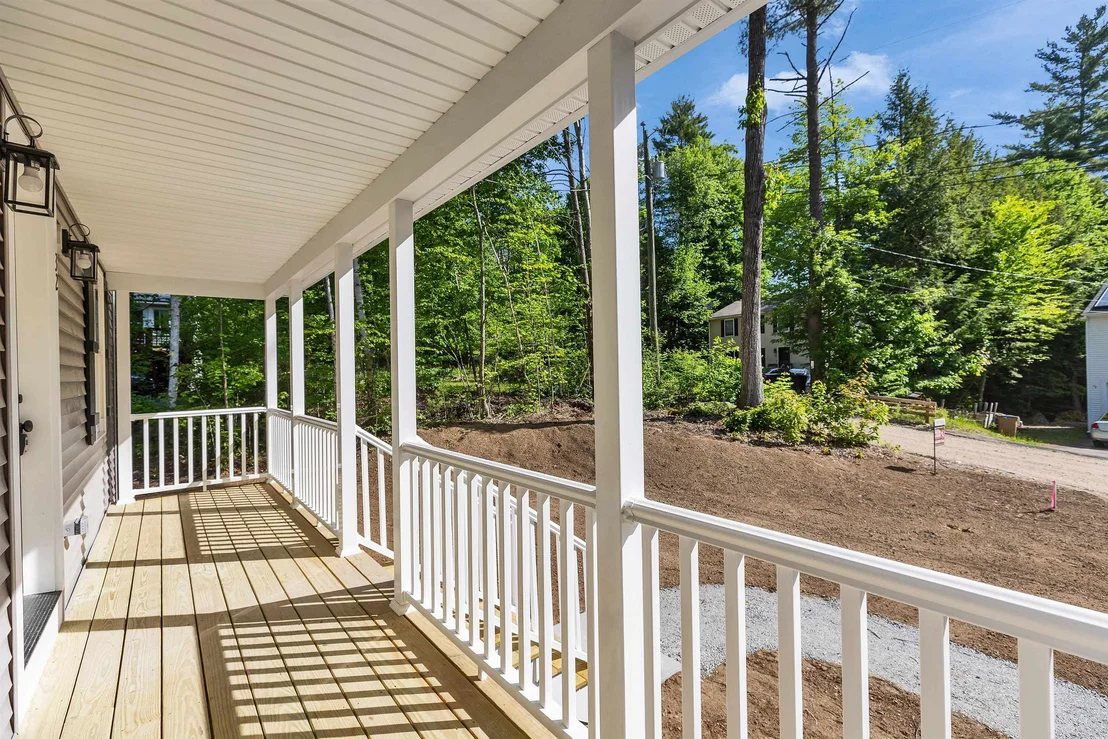Photo of 32 Deerpoint
