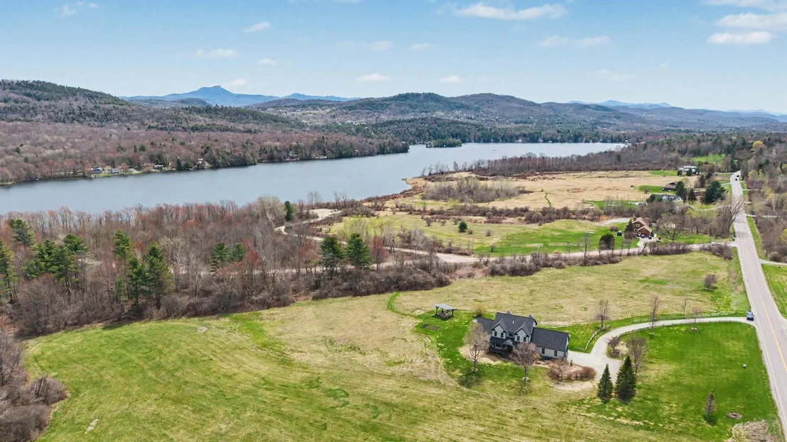 Photo of 4517 Oak Hill