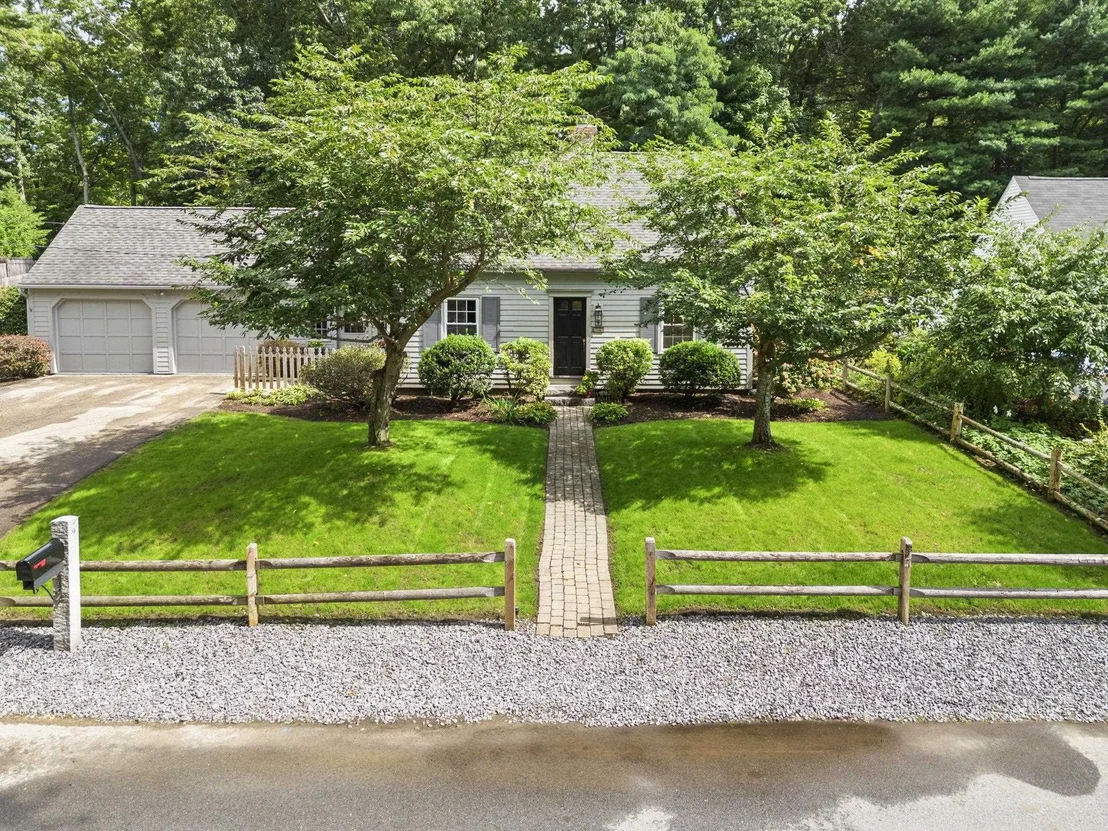 Photo of 9 Hillside