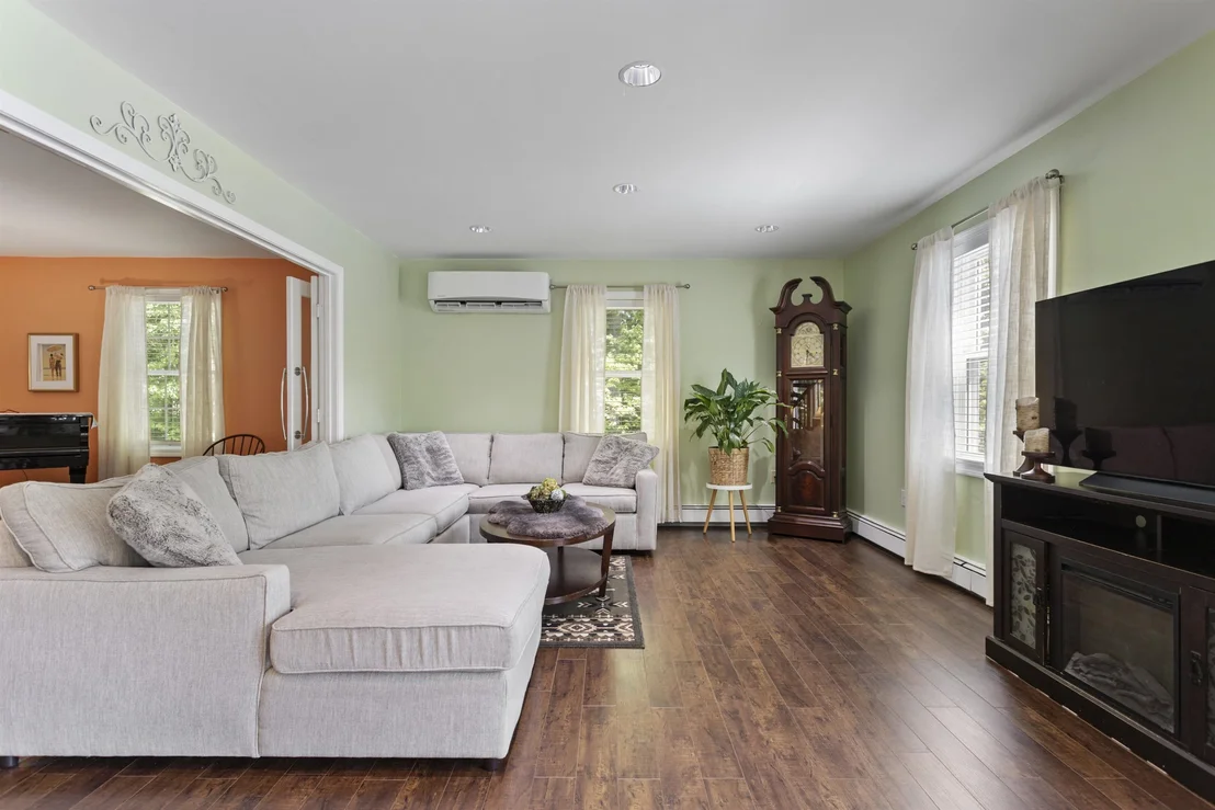 Photo of 15 Kelso