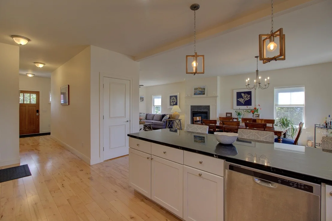 Photo of 307 Rye