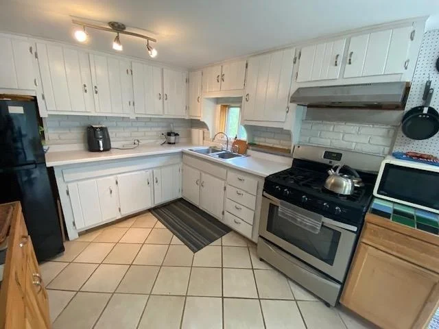 Photo of 195 Taft Brook