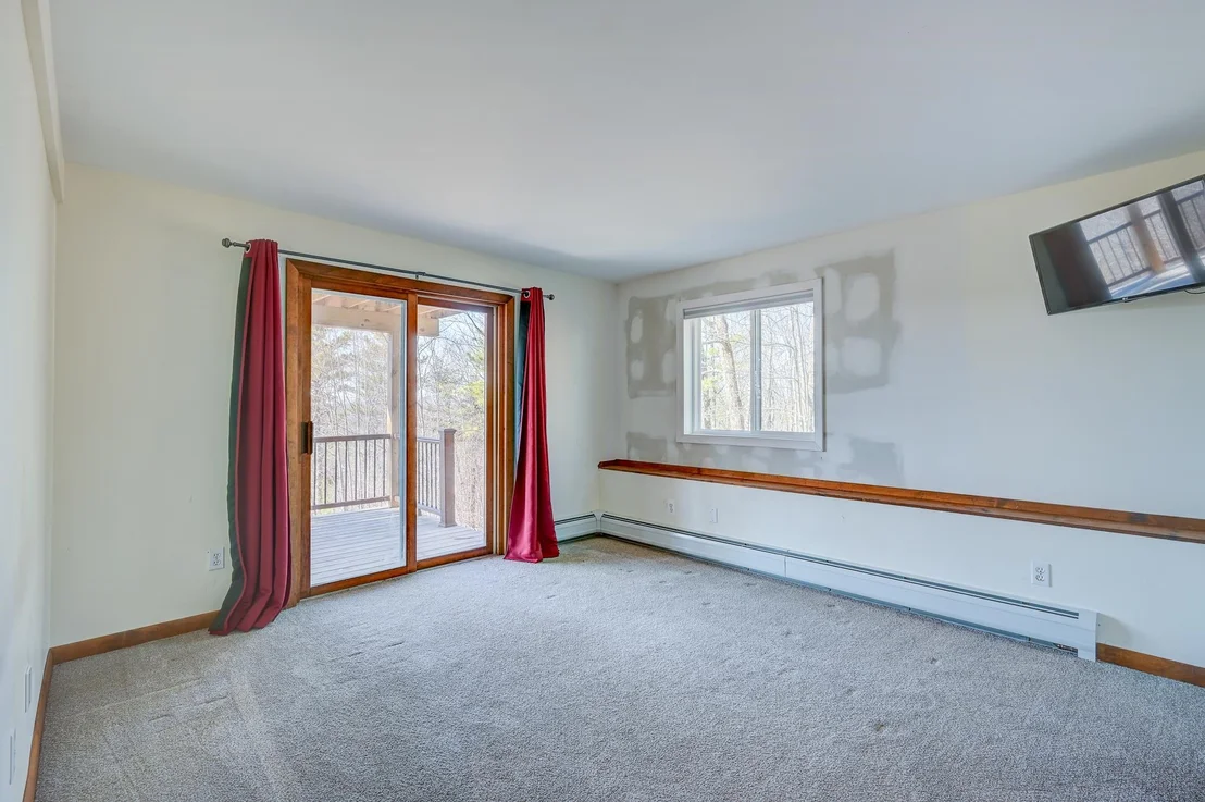 Photo of 27 Upper Lake View