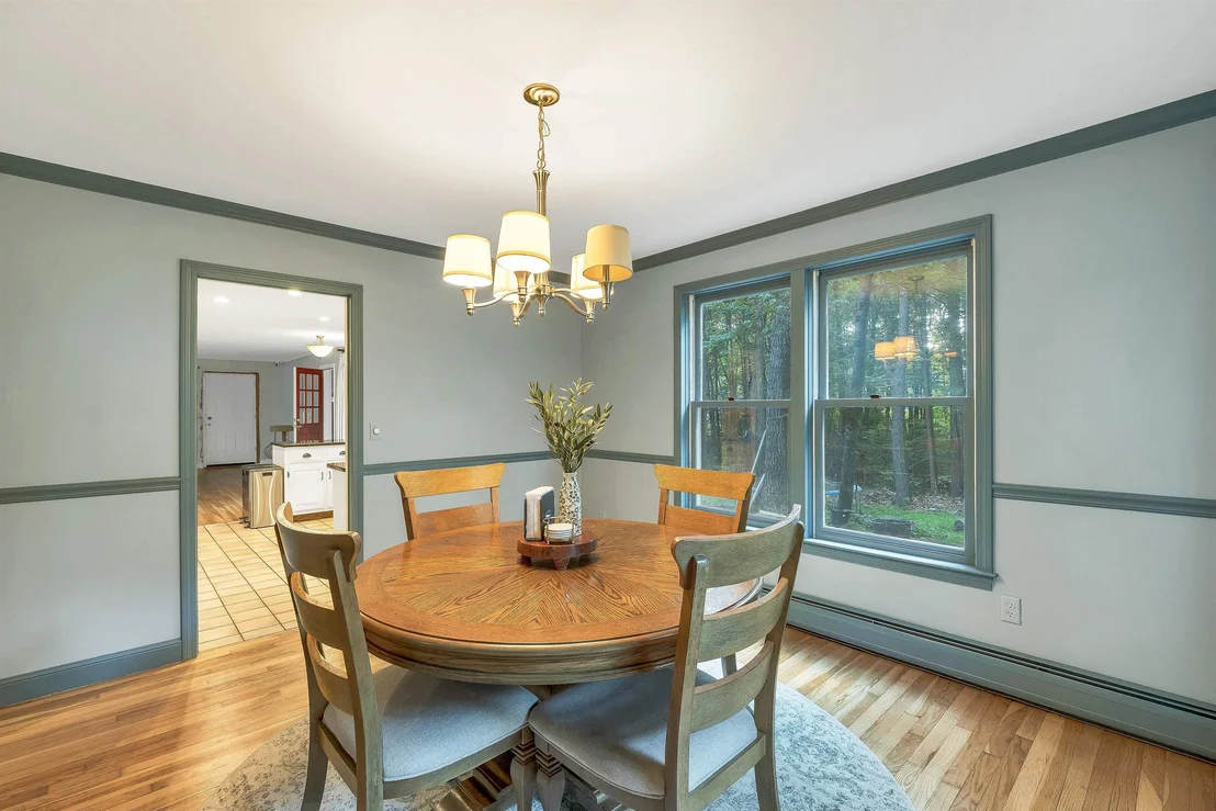 Photo of 9 Meadowview