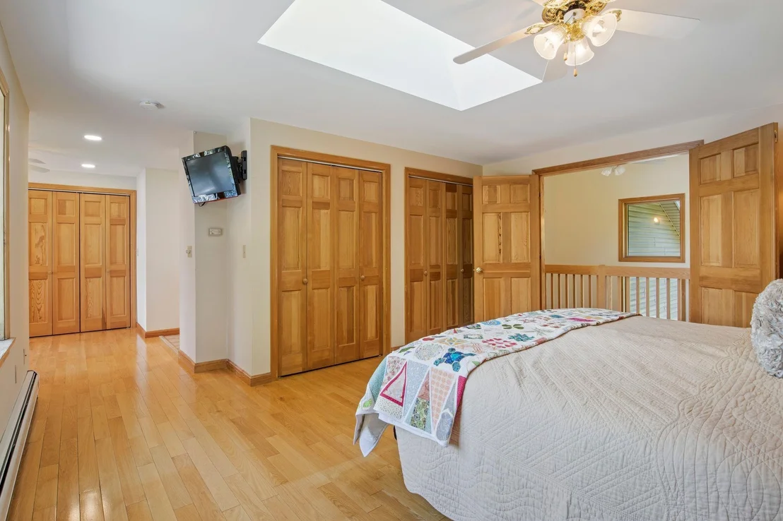 Photo of 22 Lakeside