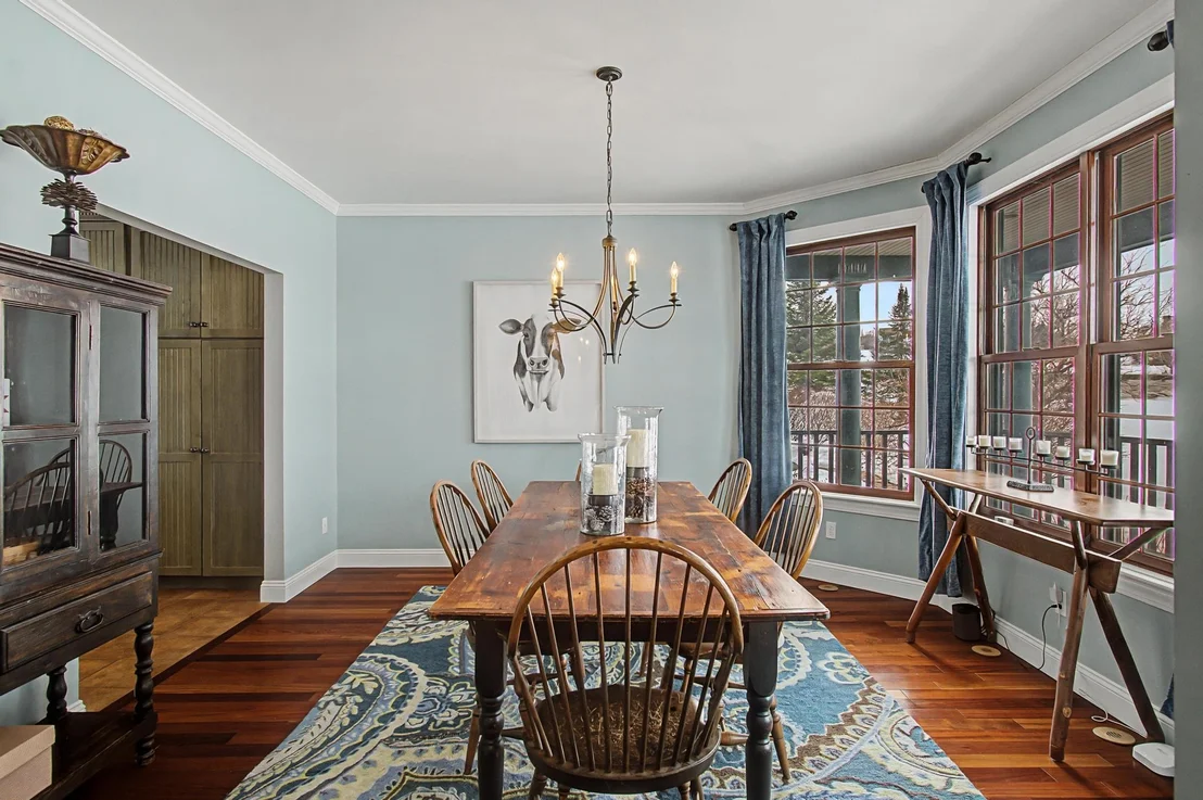 Photo of 4517 Oak Hill