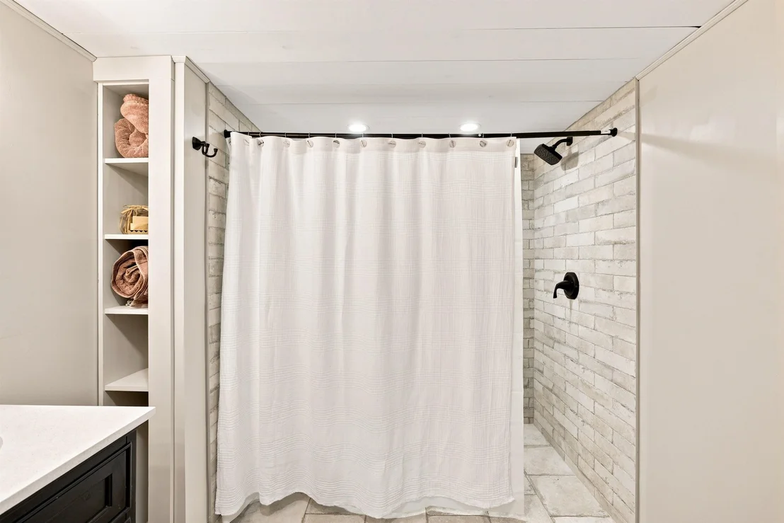 Photo of 369 Stoddard