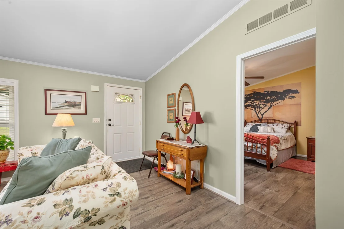 Photo of 618 Benton