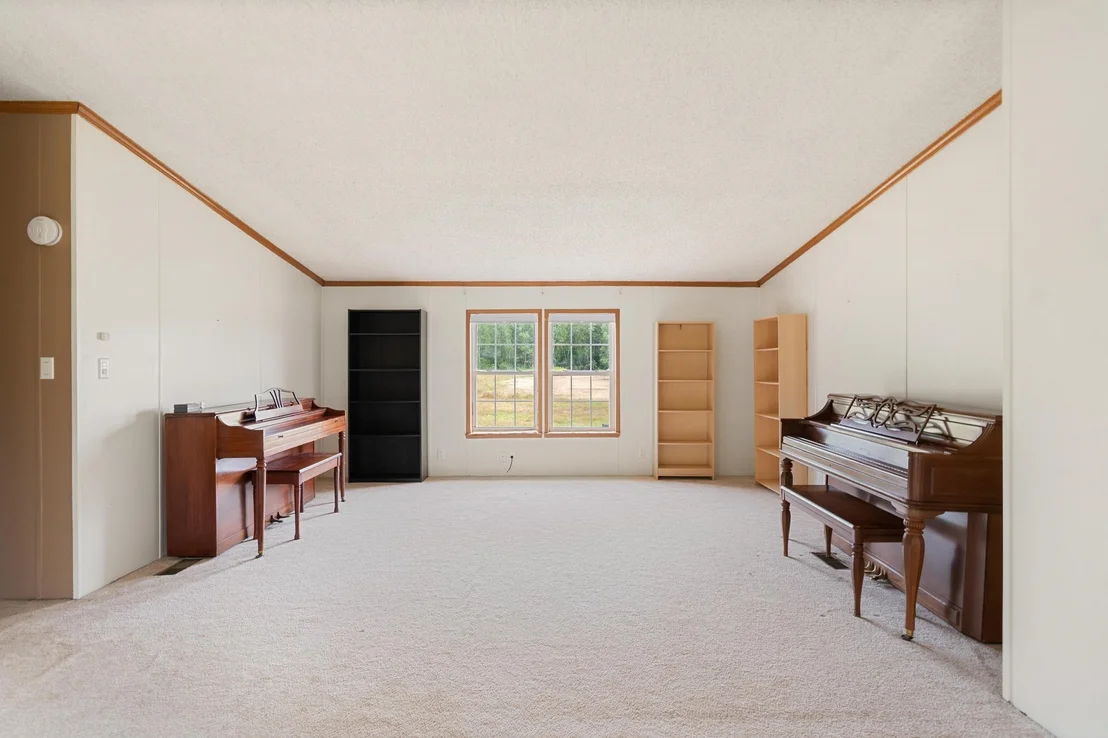 Photo of 425 Mountain View
