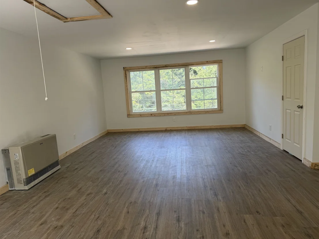 Photo of 39 Hemlock