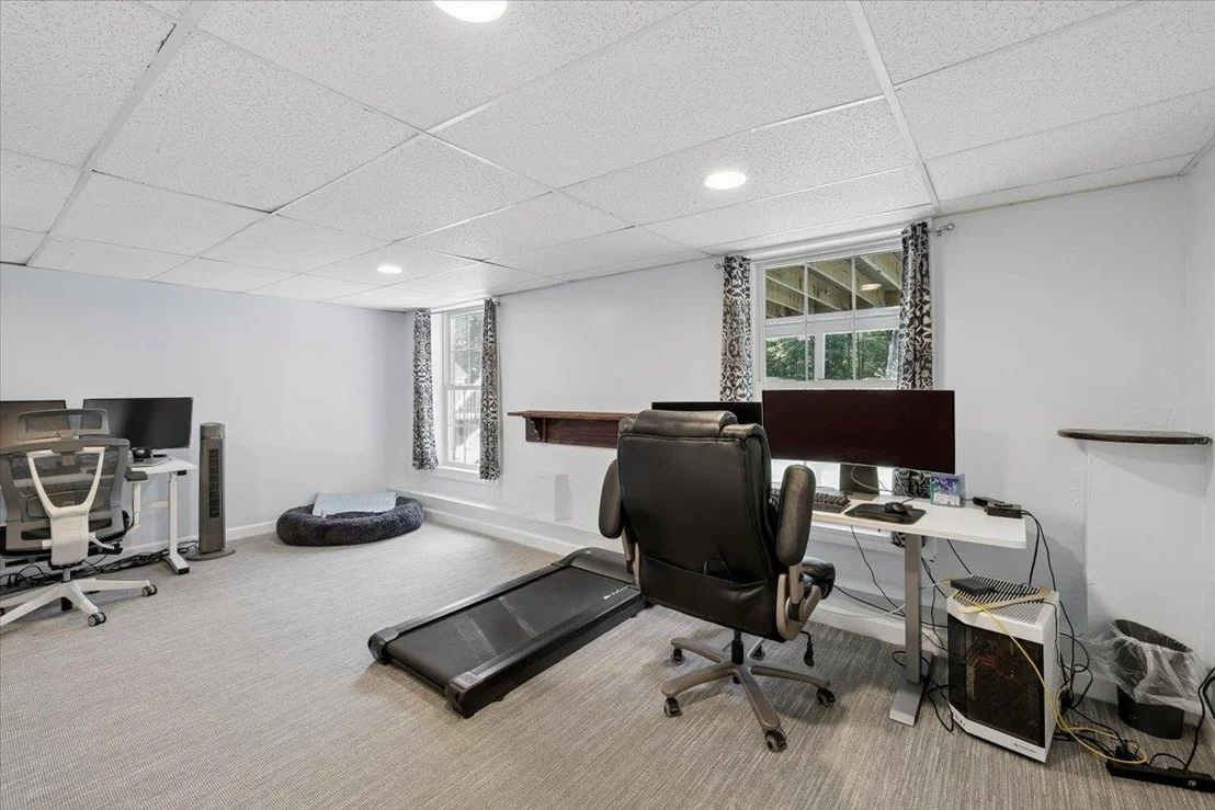Photo of 110 Middle