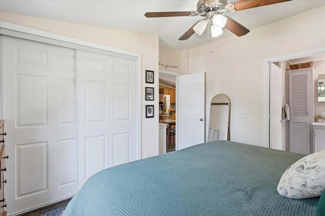 Photo of 737 Porterwood