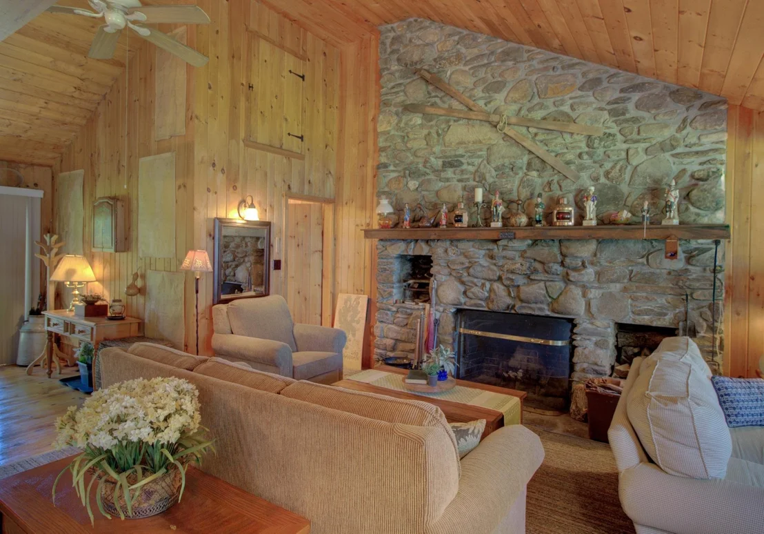Photo of 135 Savage Point North