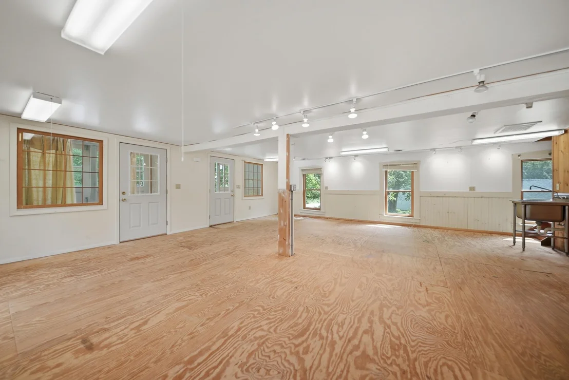 Photo of 60 Old Deerfield