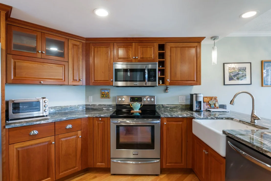 Photo of Unit 6 at 939 Ocean