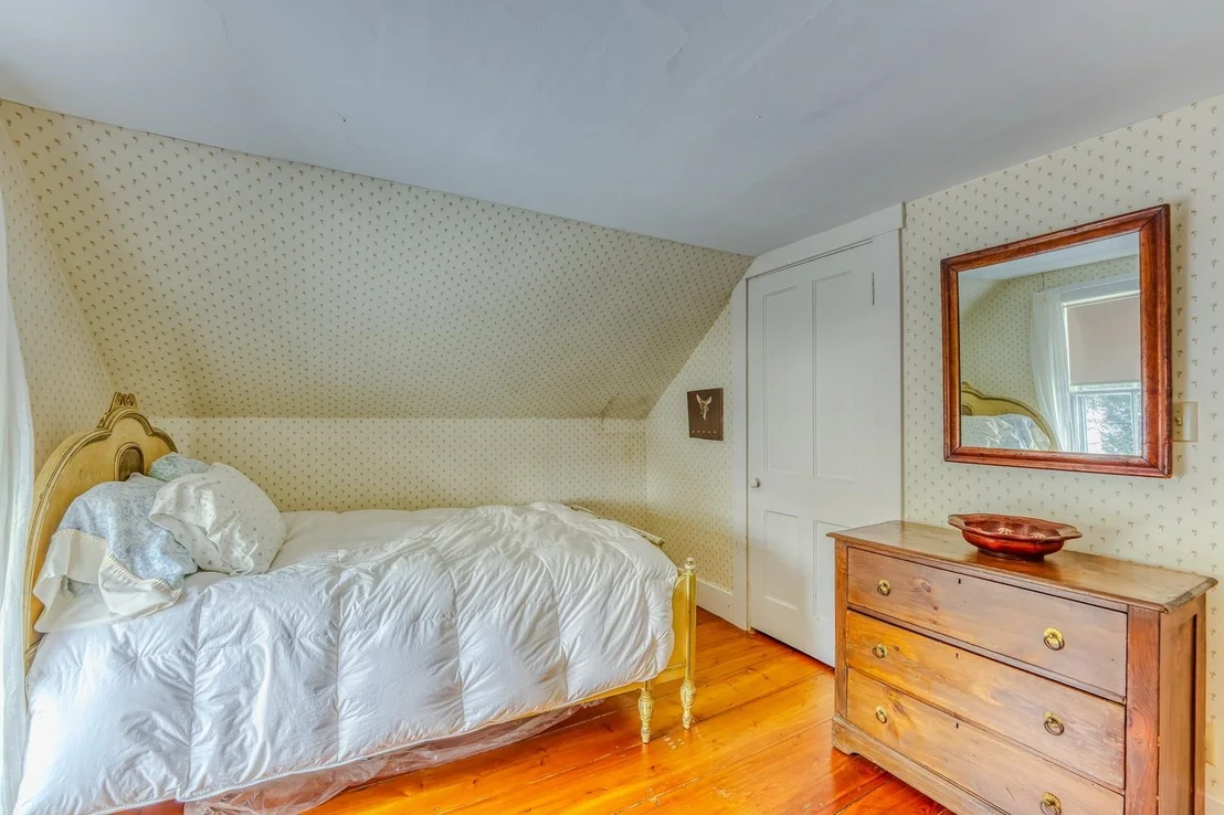 Photo of 249 Mountain View
